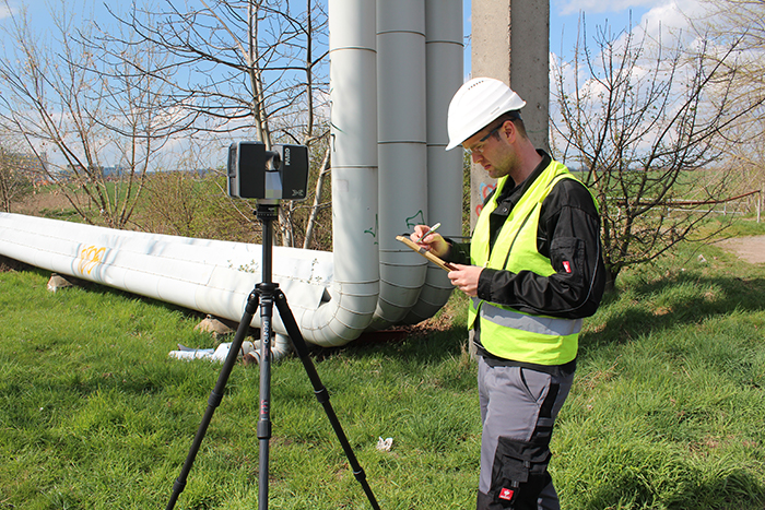 Tube inspection with a FARO Focus 3D laser scanner.