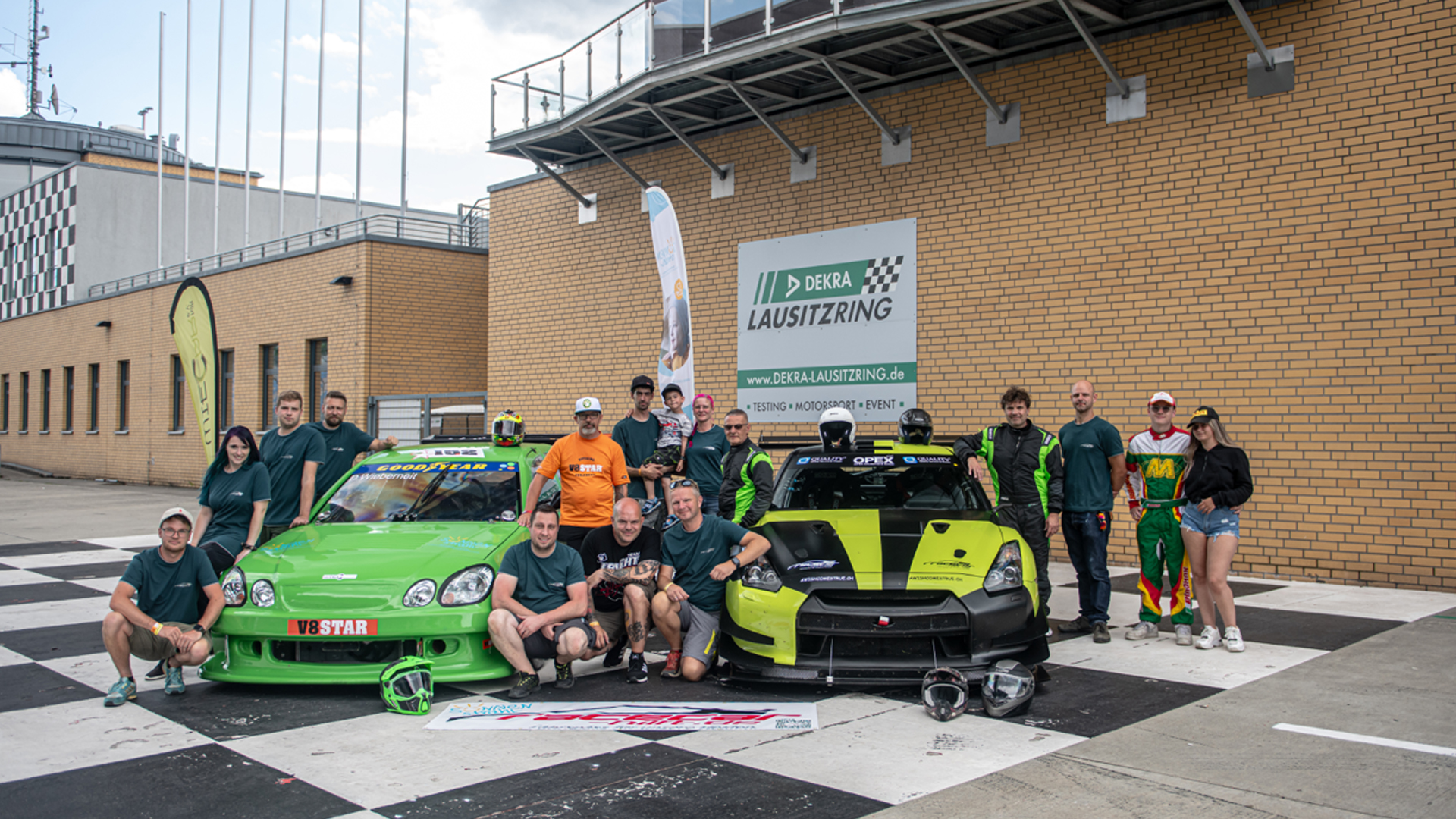 Racecar hilft Team