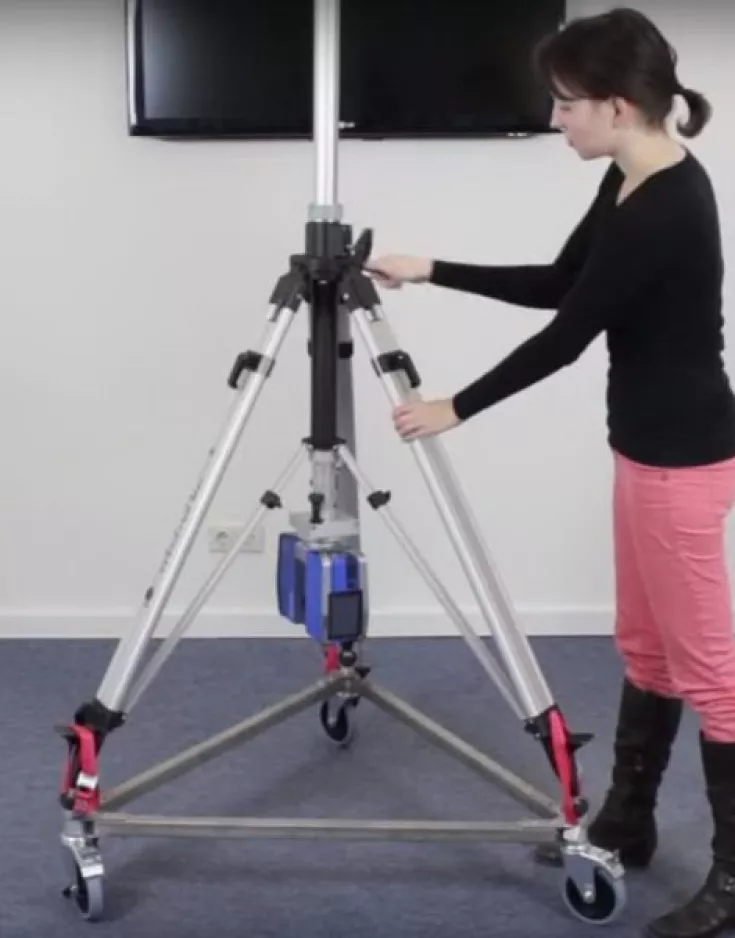 Introduction of tripod dollies on Laser Scanning TV