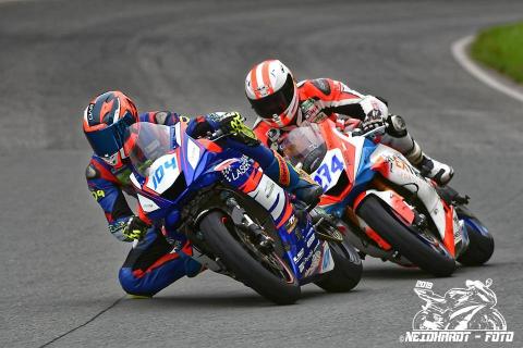 Great pressure from Kamil Holan on Schmiddel, who turned the tables a little later and finished the race in second place. Picture source Neidhardt photo