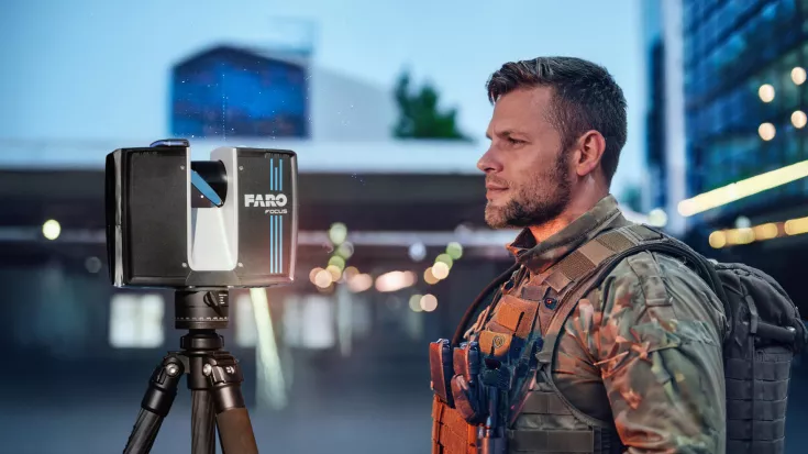 Soldat Scanner Urbanes Umfeld